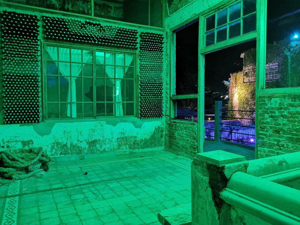 Bat & Arrow Otel Padang  Dış mekan fotoğraf
