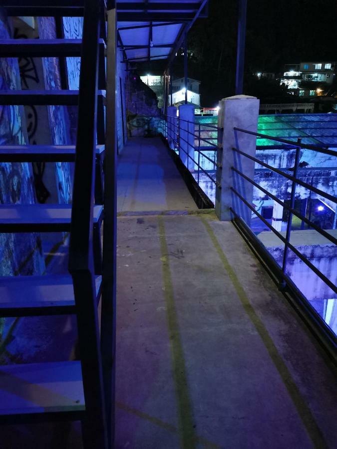 Bat & Arrow Otel Padang  Dış mekan fotoğraf